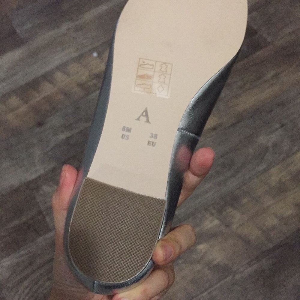 NWT RARE Anthropologie Raffia Pom Pom flats - Picture 7 of 7